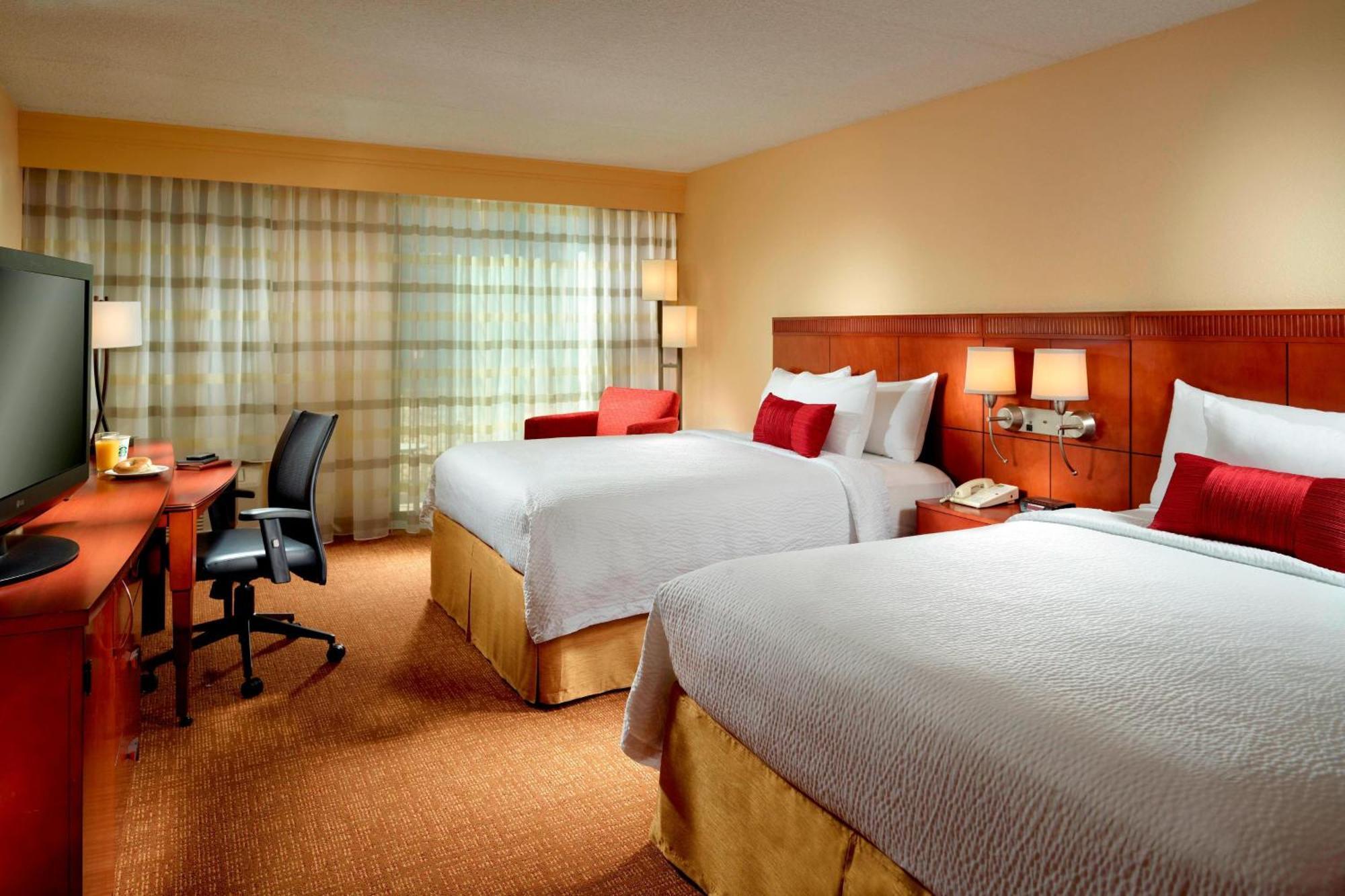 Hotel Courtyard By Marriott Columbus Exterior foto
